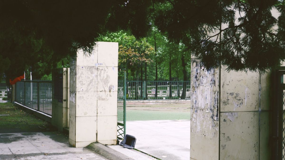 Filling Emptiness: On Reading Peter&nbsp;Hessler